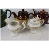 Image 3 : Cream and Sugar, (4) Teapots