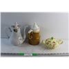 Image 1 : (2) Ceramic Coffee Pots and Tea Pot