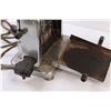 Image 3 : Antique Toaster - Powers On, as is