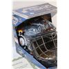 Image 2 : Philadelphia Hockey Goalie Helmet 2010-11 - Signed - w/Certificate of Authenticity