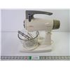 Image 1 : Vintage Sunbeam Mixmaster Stand Mixer 12 Speed (working)