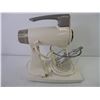 Image 5 : Vintage Sunbeam Mixmaster Stand Mixer 12 Speed (working)