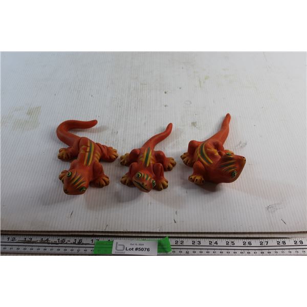 Porcelain Lizard Decorations
