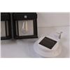 Image 3 : (4) Solar Outdoor Lights - as is