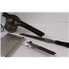 Image 4 : (7) Vintage Kitchen Utensils: Grater, Potato Masher, Bread Knife, Can Opener