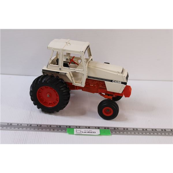 Case 2590 Die Cast Model Tractor - 1:18 Scale, Some Wear (Exhaust Broke)