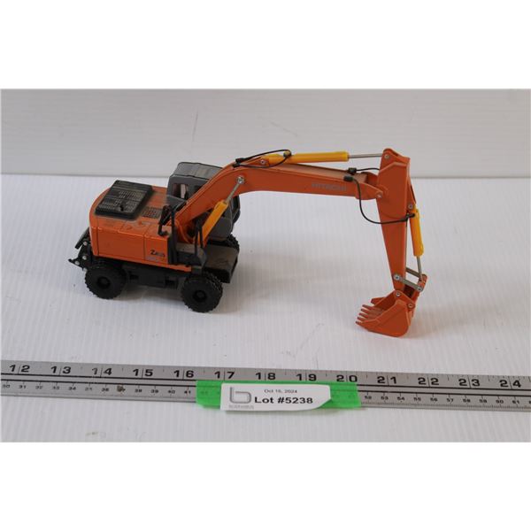 Hitachi Die Cast 1:43 Scale Back Hoe