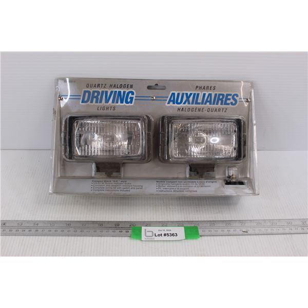 Quartz Halogen Driving Lights Pair - NIB