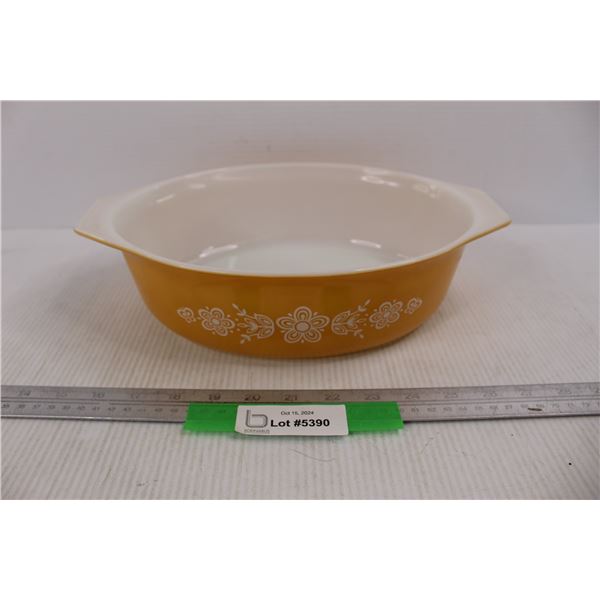 Vintage Pyrex Oval Casserole Dish, Butterfly Gold