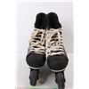 Image 2 : Vintage Black Blade Runner Pro Puck Roller Blades -Size 6