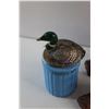 Image 7 : Looney Bin, Duck Decorations and Glass Duck Candy Dish