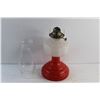 Image 4 : Glass Kerosene Lamp