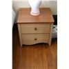 Image 1 : (2) End Tables (18"x21"x21")