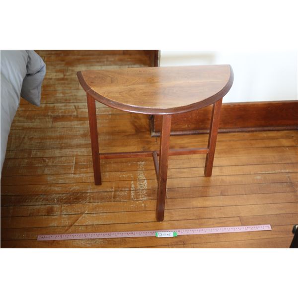 Antique Half Moon Table (24"x24"x12")