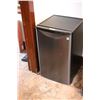 Image 1 : Danby Bar Fridge (21"x20.5"x33")