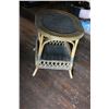 Image 4 : Woven Wicker End Table (20.5"x26.5"x23")