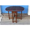 Image 1 : Antique Drop Leaf Table (39"x30"x29")