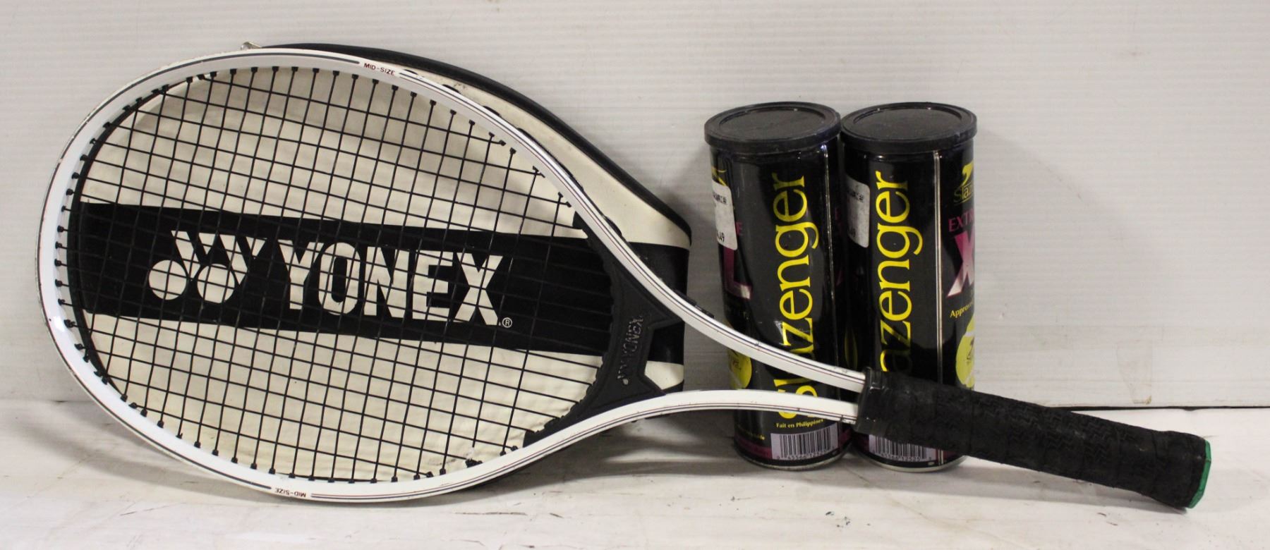 Yonex 4 Racket YONEX GRAPHITE 4 1/2 L TENNIS RACKET W/COVER/BALLS