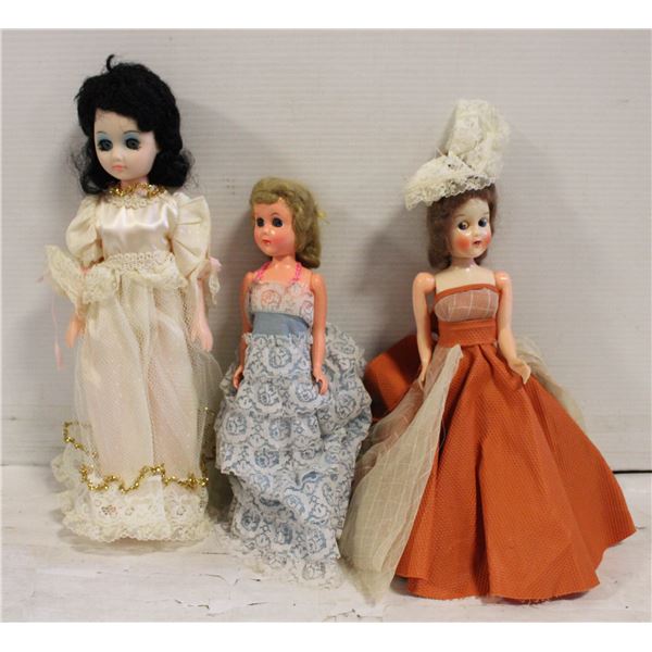 VINTAGE MEDIUM DOLLS