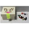 Image 1 : WOODEN BOX OF GEMSTONES (7 MARBLE