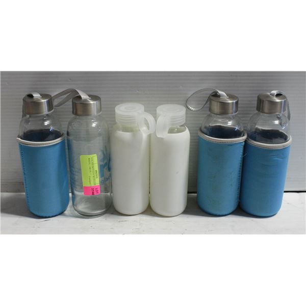 6 GLASS BOTTLES WITH LIDS - 2 WHITE, 3 BLUE, 1