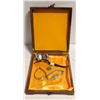 Image 1 : 4 VINTAGE WATCHES INCL SEIKO/WOOD JEWELLERY BOX