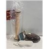 Image 1 : FOOT MASSAGER & PUMICE STONES
