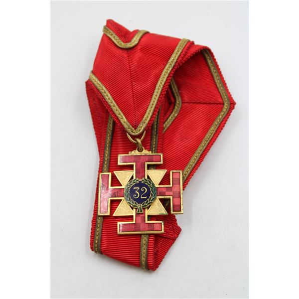 BARRIE CONSISTARY MASONIC 32ND DEGREE MEDAL