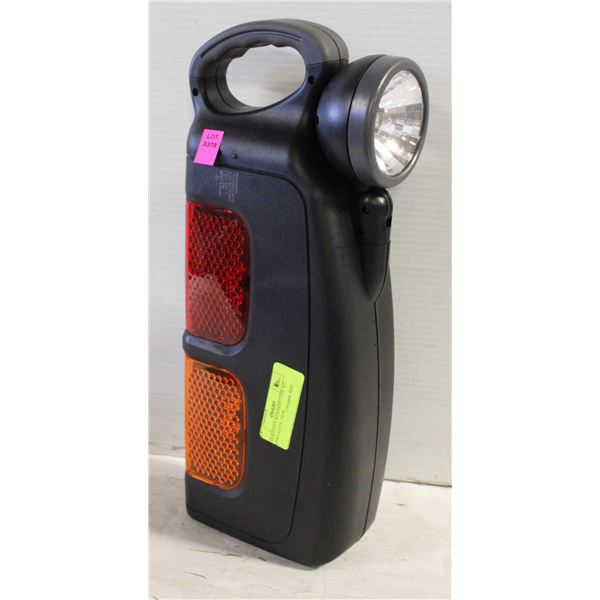 EMERGENCY ROADSIDE TOOL KIT WITH LIGHTS - NEW