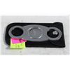 Image 1 : NEW PAIR OF CIGAR CUTTERS WITH VELVET POUCH
