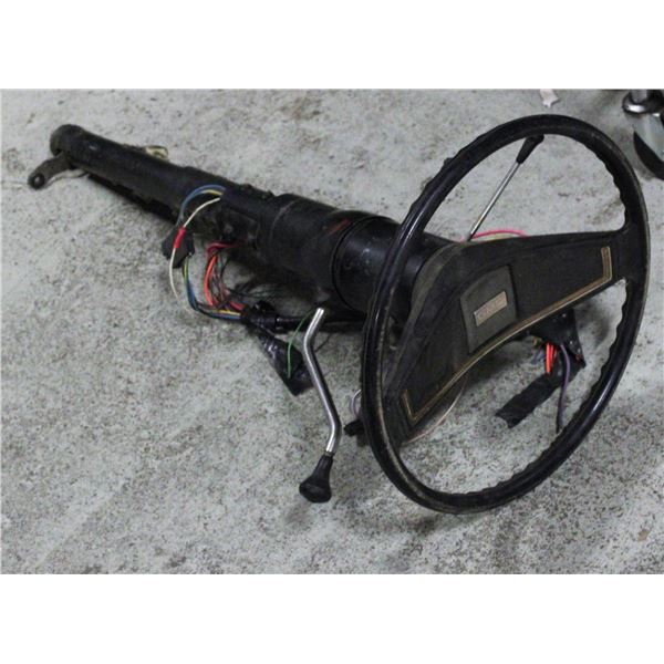 1980'S GM TRUCK STEERING COLUMN WITH KEY