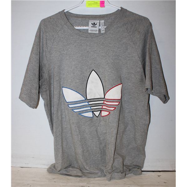 ADIDAS EMBROIDERED T-SHIRT MEDIUM