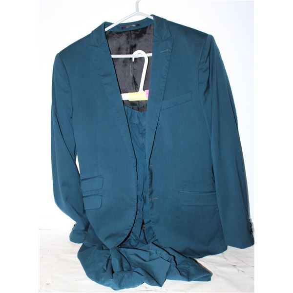 MENS SLENDER SUIT SIZE 30 WAIST AND JACKET
