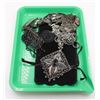 Image 1 : NEW GREEN TRAY WITH 4 NEW JEWELRY PIECES - RETAIL