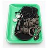 Image 1 : NEW GREEN TRAY WITH 4 NEW JEWELRY PIECES - RETAIL