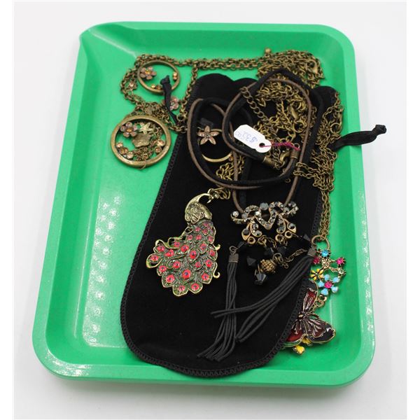 NEW GREEN TRAY WITH 4 NEW JEWELRY PIECES - RETAIL