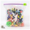 Image 1 : BAG OF VINTAGE/RETRO TOYS INCLUDING CAPCOM