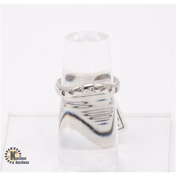 ESTATE LADIES RING SIZE 6.75 0.11CT TW