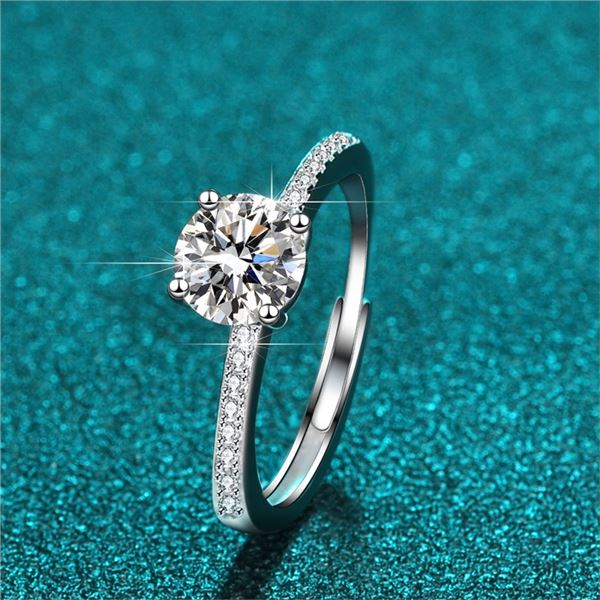 1 CT GRA CERTIFIED BRILLIANT CUT MOISSANITE