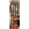 Image 1 : VINTAGE LIGHTED DISPLAY CABINET 19" X 14" X 6FT