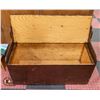 Image 2 : DEACONS BENCH WITH STORAGE UNDER SEAT