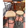 Image 2 : METAL AND GLASS BAR TABLE W/4 STOOLS
