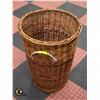 Image 1 : LARGE LAUNDRY BASKET