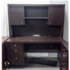 Image 2 : LOT OF BROWN DESKS AND HUTCHS