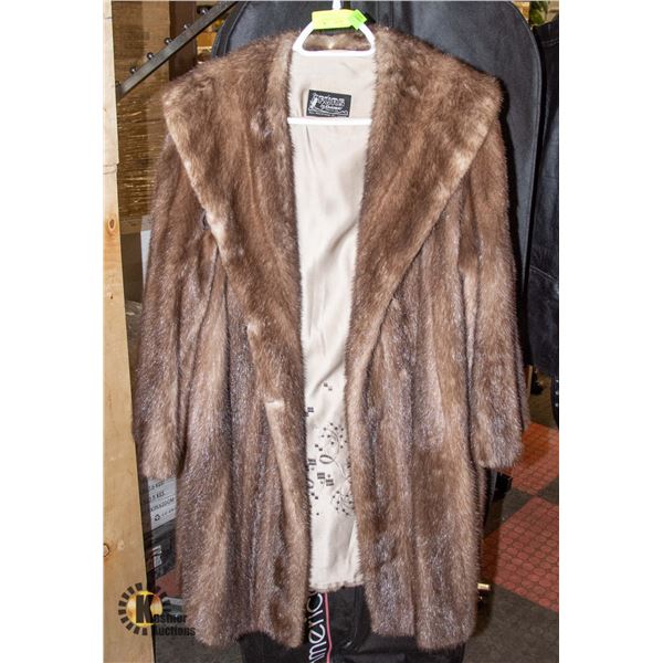 GENUINE FUR COAT SIZE LARGE