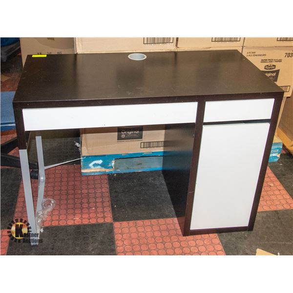 OFFICE DESK H-29.5" W-19.75" L-40.25"