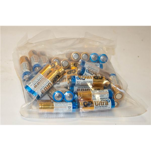 20 2PKS OF AA ALKALINE BATTERIES (40 TOTAL)