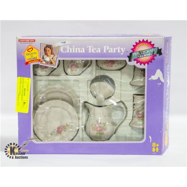 VINTAGE 1997 TOOTSIETOY STROMBECKER CHINA