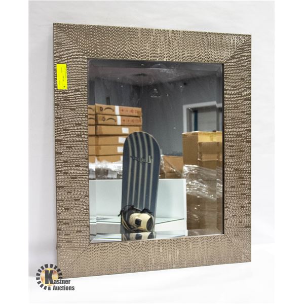 MIRROR 22.5" X 27"