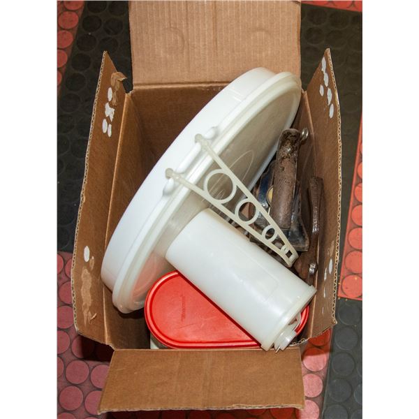 ANTIQUE WOODPLANER + ANTIQUE HANDTOOL + TUPPERWARE